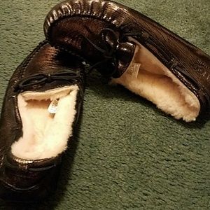 Ugg slippers